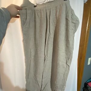 Old Navy Khaki Capri Flowy Pants